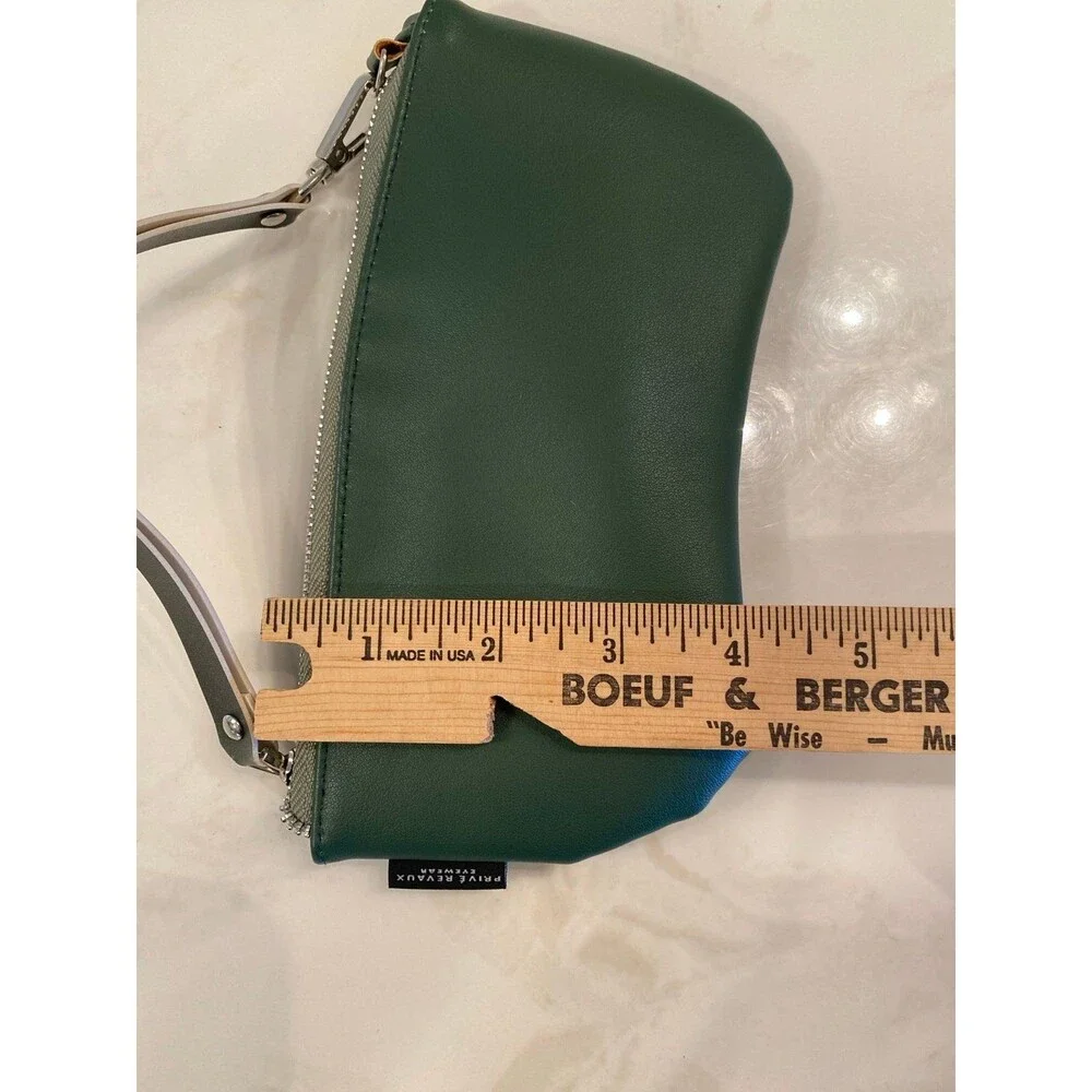 Prive Revaux Eyeglass Case Zipper Closure with‎ Strap Green  Sunglasses Readers